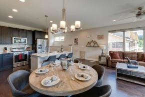 New Luxury Chalet 135 I Hot Tub I Great Views I Best Price I FREE Adventures Daily